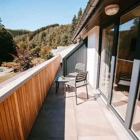 Le Val D'arimont מאלמדי