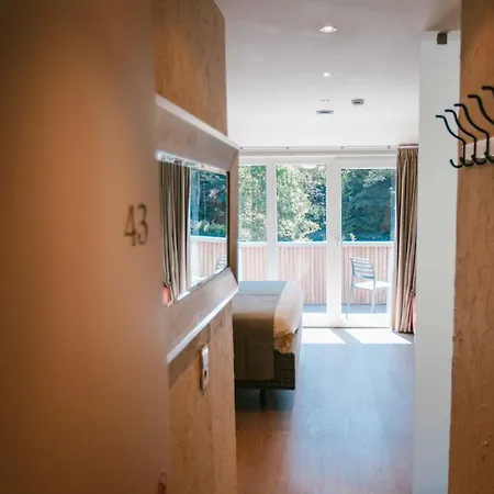 Le Val D'arimont מלון מאלמדי