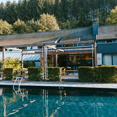 Le Val D'arimont מלון