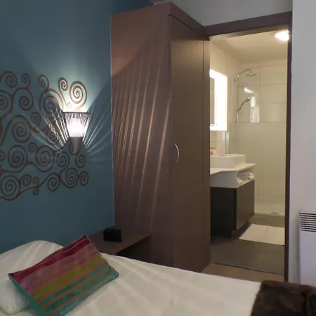 Le Val D'arimont 3* מאלמדי