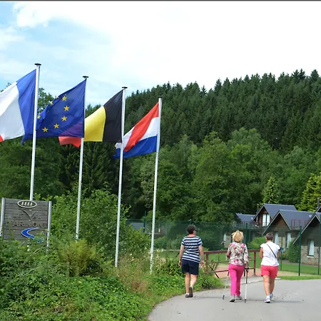 Le Val D'arimont מלון 3*