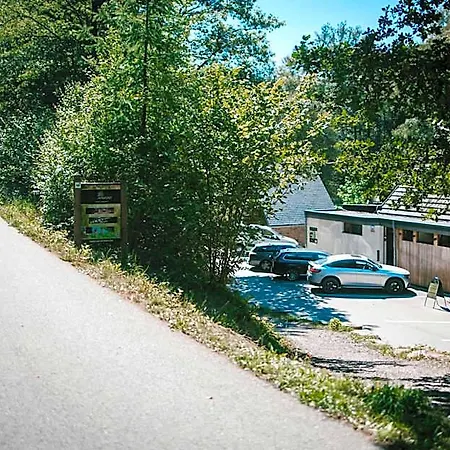 Le Val D'arimont فندق